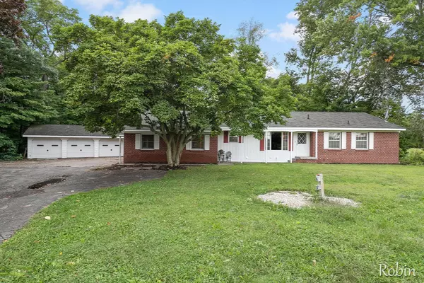 13677 48th Avenue Avenue, Coopersville, MI 49404