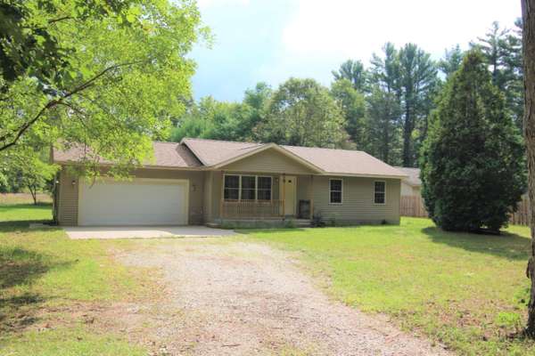 2770 Pillon Road, Twin Lake, MI 49457