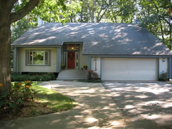 1112 Kenowa Drive, Ludington, MI 49431