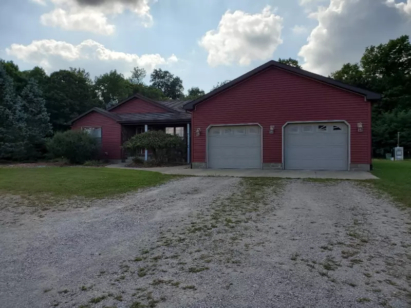 9594 S Edon Road, Camden, MI 49232