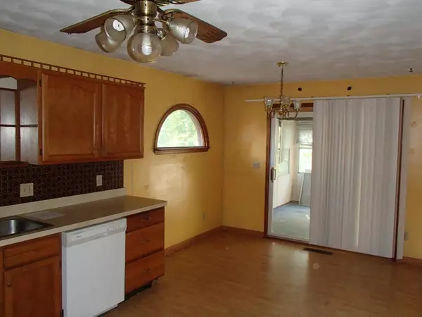 Lansing, MI 48911,2509 Renfrew Way