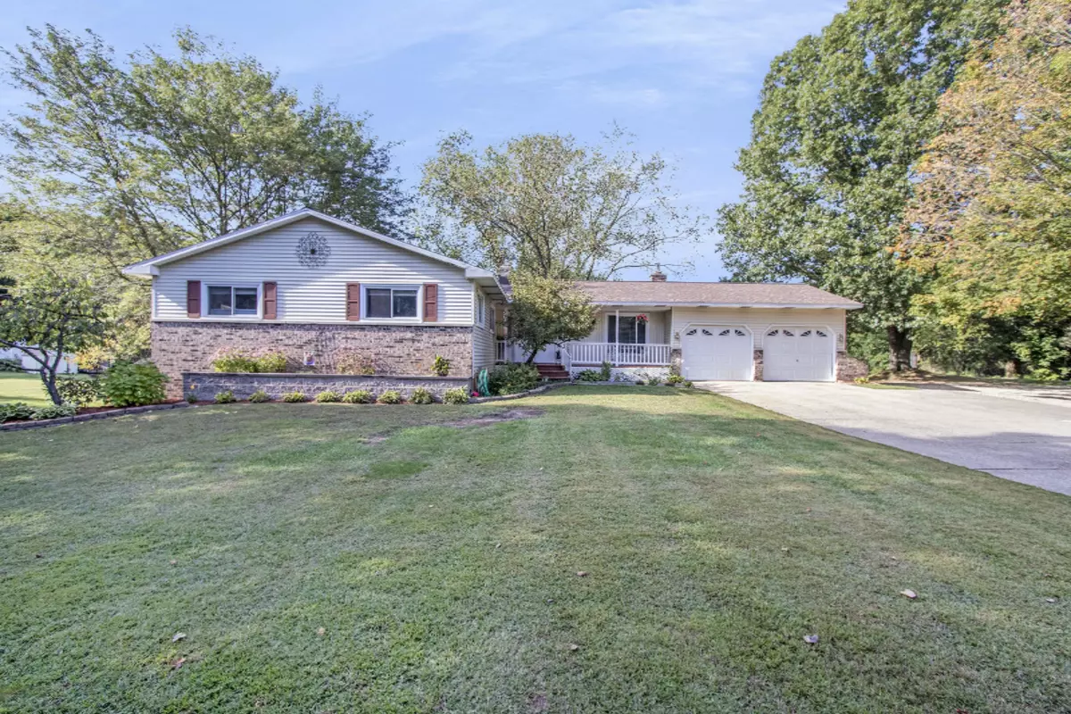 Caledonia, MI 49316,7585 Thornapple River SE Drive