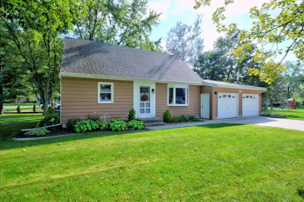 1340 Jeffery Street, Hudsonville, MI 49426