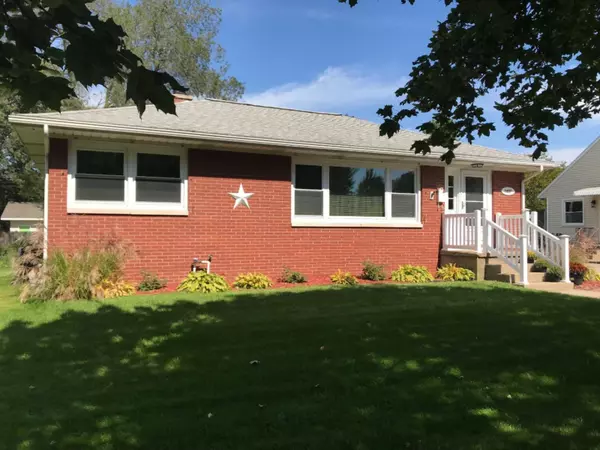 1407 Slayton Street, Grand Haven, MI 49417
