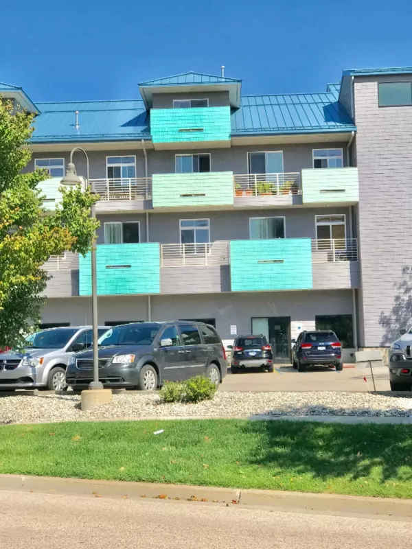 529 Miller Drive #302, Grand Haven, MI 49417