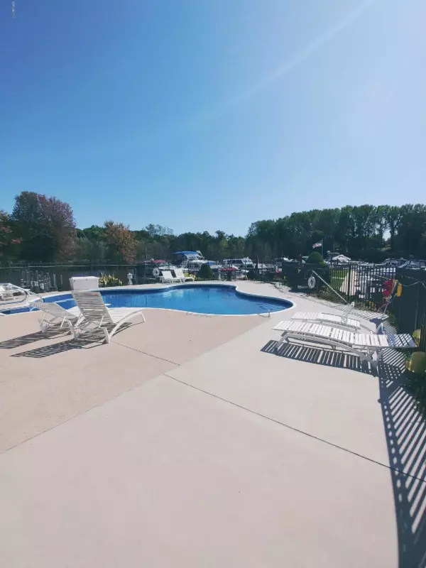 South Haven, MI 49090,500 Virginia Avenue #49