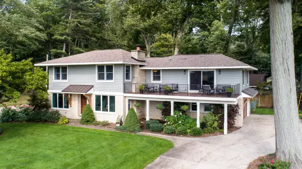 Holland, MI 49424,1383 Linwood Avenue