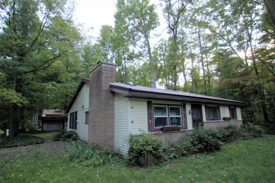 8440 E 16th Street, White Cloud, MI 49349