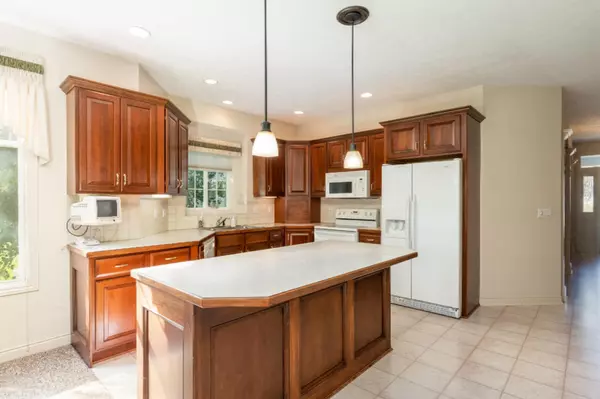 Holland, MI 49423,4749 Brentwood Court