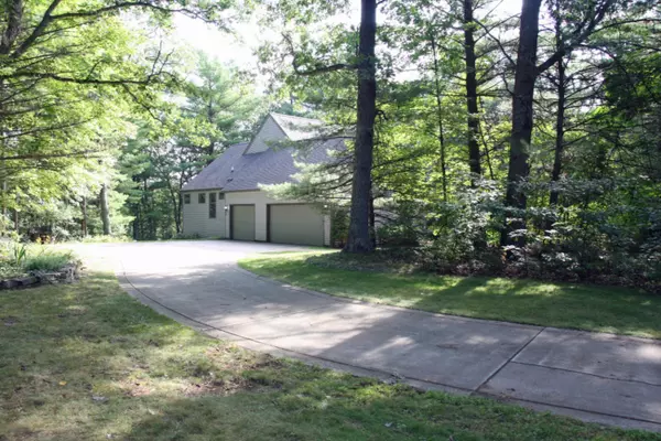 4540 Manchester Lane, Twin Lake, MI 49457