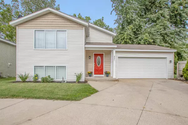 952 Sagewood Court, Holland, MI 49423