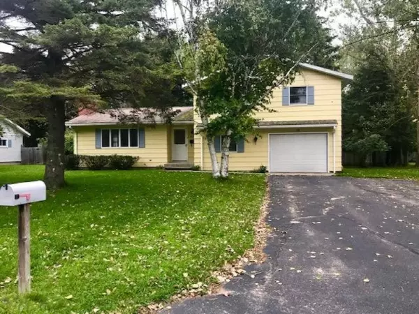 819 Locust Street, Manistee, MI 49660