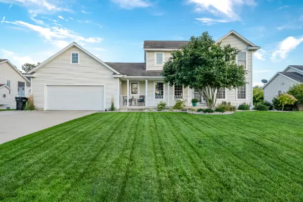 6168 Heathcross Drive, Hudsonville, MI 49426