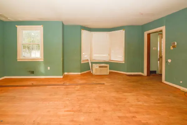 Sturgis, MI 49091,608 Wilson Avenue