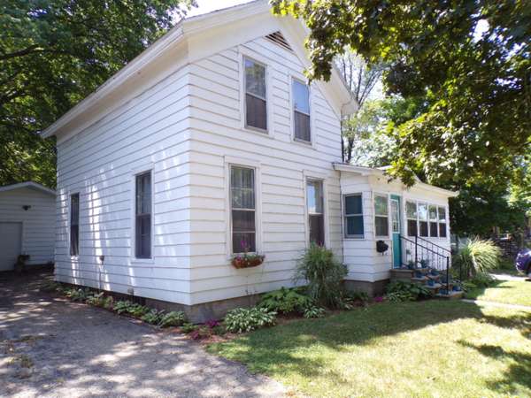 314 E Berrien Street, Paw Paw, MI 49079