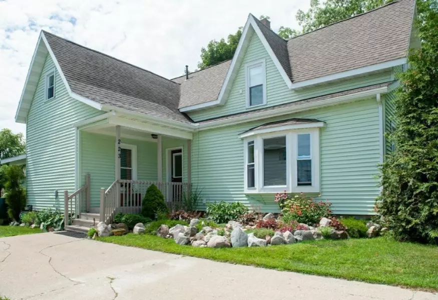 223 W Todd Avenue, Reed City, MI 49677