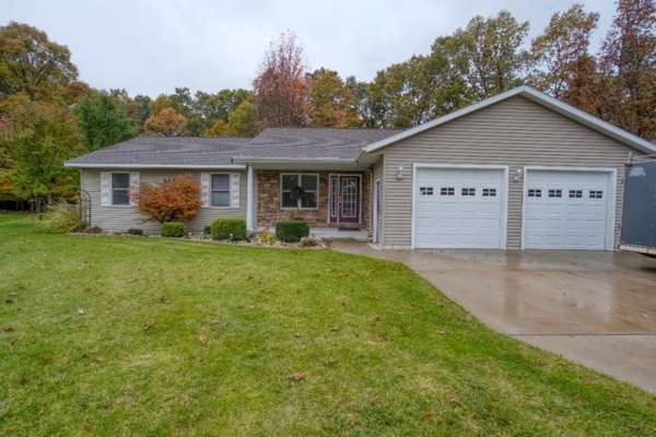 Montague, MI 49437,5281 Jackson Court