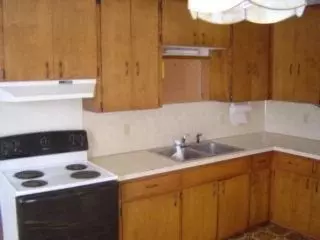 Holland, MI 49423,51 E 15th Street