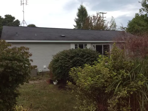 Onekama, MI 49675,8484 Zosel Street