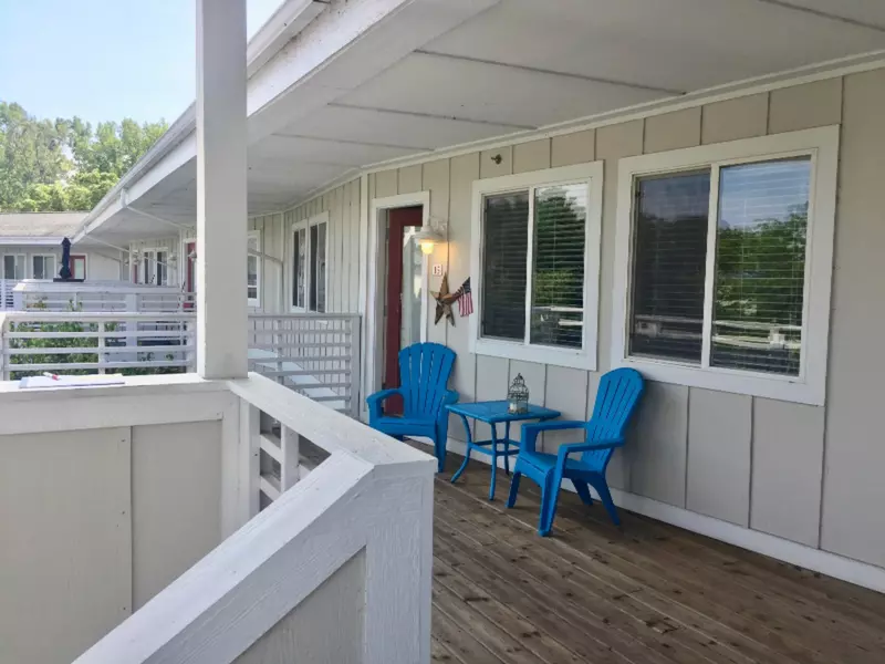 320 Blue Star Highway Highway #15, Douglas, MI 49406