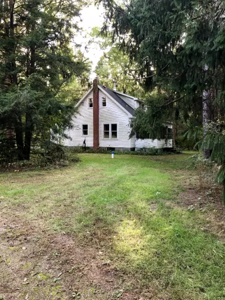 5004 Hanover Road, Sawyer, MI 49125