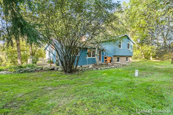 Ada, MI 49301,1171 Honey Creek NE Avenue