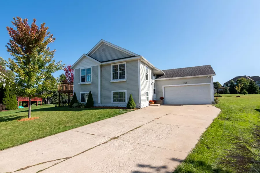 263 Sterling Drive, Holland, MI 49423