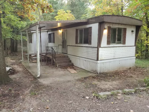 8040 Island View Drive, Newaygo, MI 49337