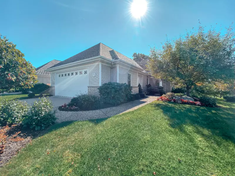 2674 Village Circle #8, Byron Center, MI 49315