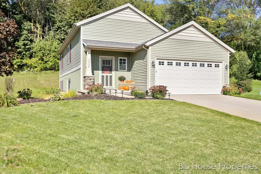 4558 Green Meadow Drive, Caledonia, MI 49316