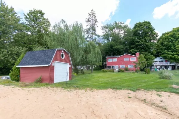 Hartford, MI 49057,47716 68th Street
