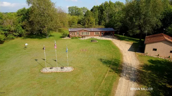 393 Plumb SW Road, Stanton, MI 48888