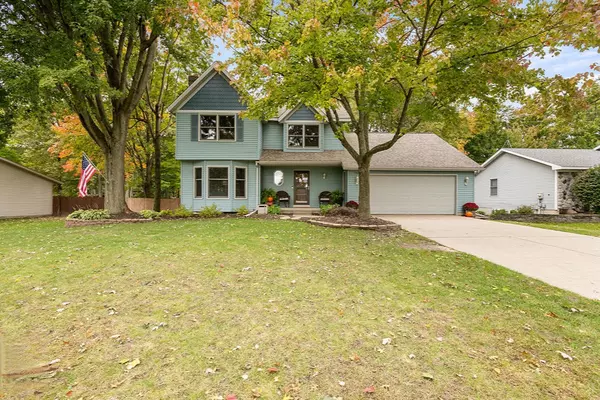 7425 Woodside Drive, Hudsonville, MI 49426