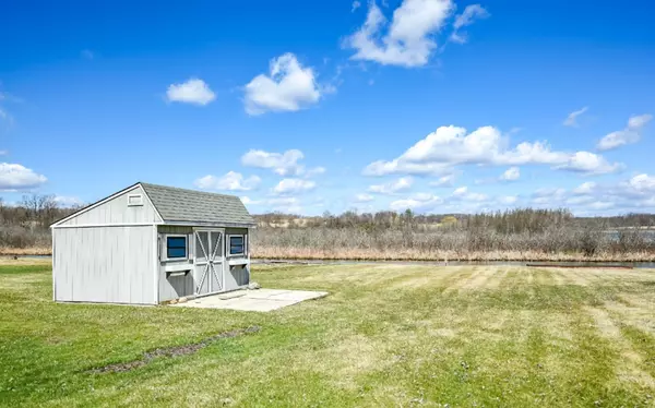 Delton, MI 49046,6528 Oakwood Drive