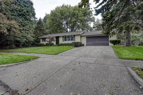 1001 Arlington Avenue, Grand Haven, MI 49417