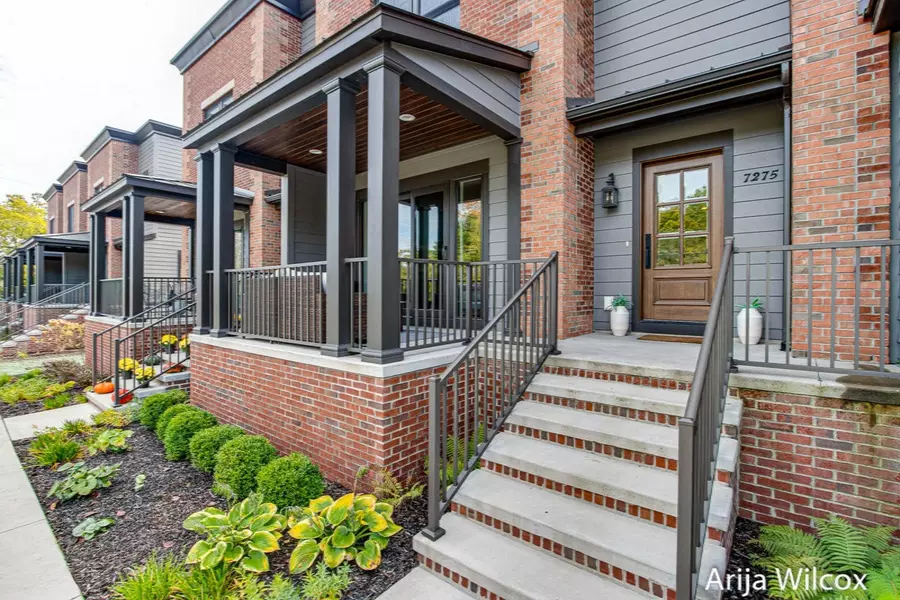7275 Schoolhouse SE Drive #5, Ada, MI 49301