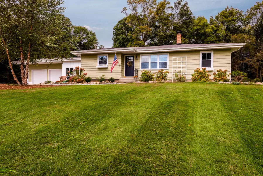 2267 E Snow Road, Berrien Springs, MI 49103