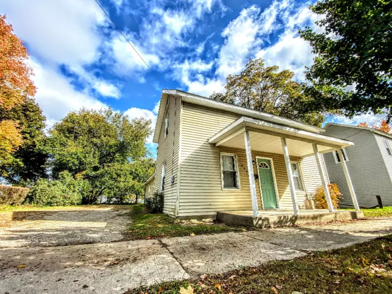 808 N 4th Avenue, Big Rapids, MI 49307