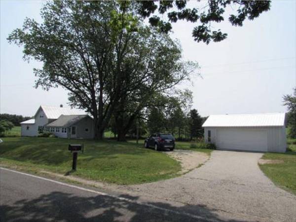 548 E 104th Street, Grant, MI 49327