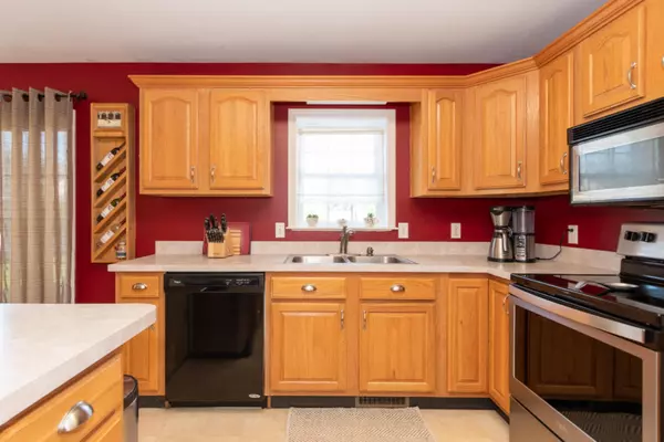Vicksburg, MI 49097,1006 Trillium Boulevard