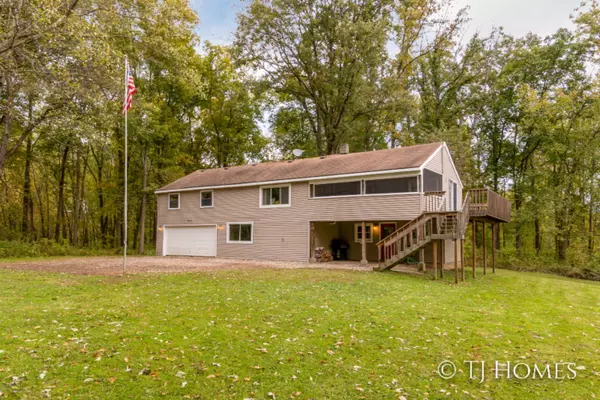 Lowell, MI 49331,10652 Fulton E Street
