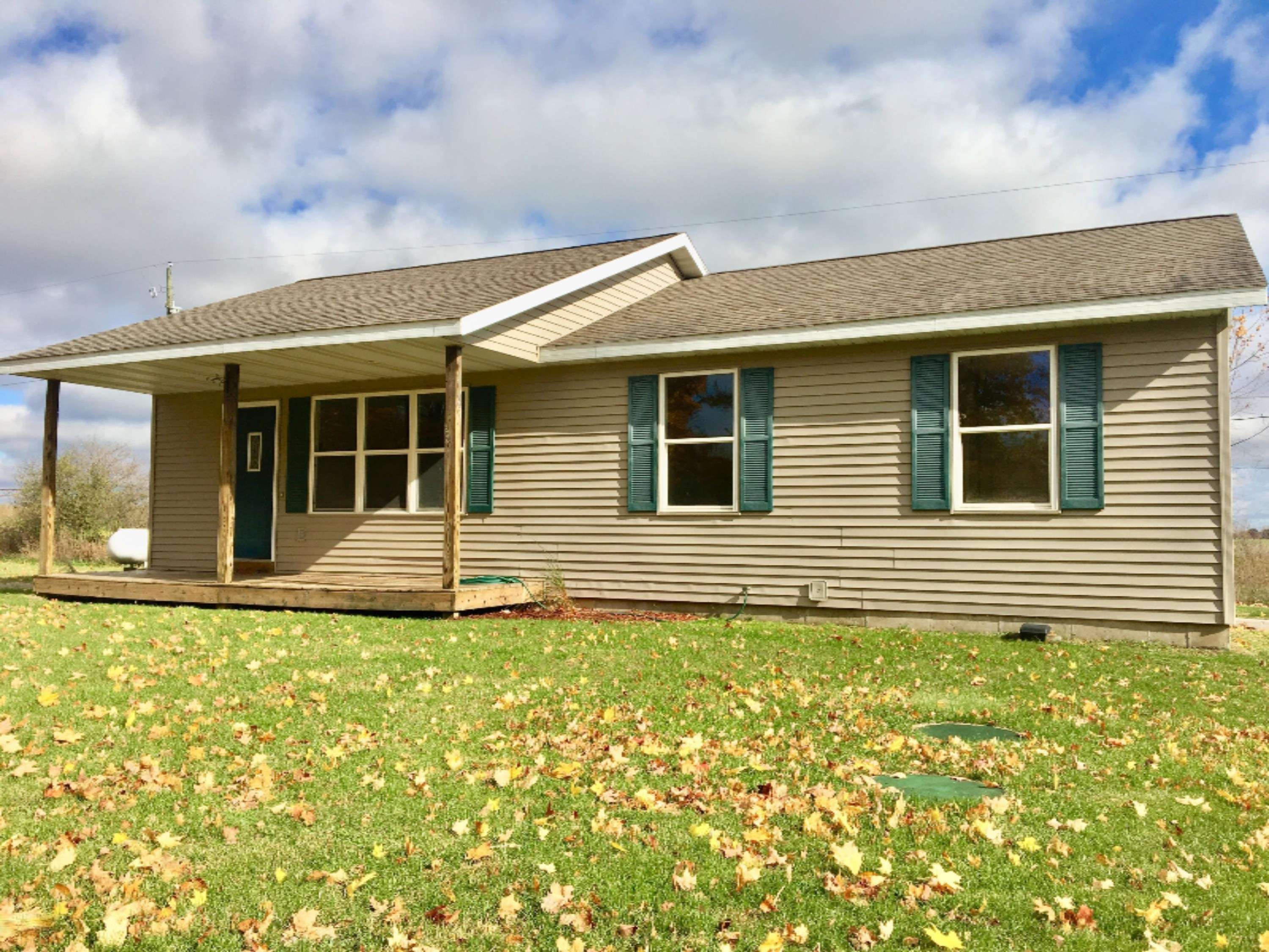 1052 N Epley Road, Stanton, MI 48888