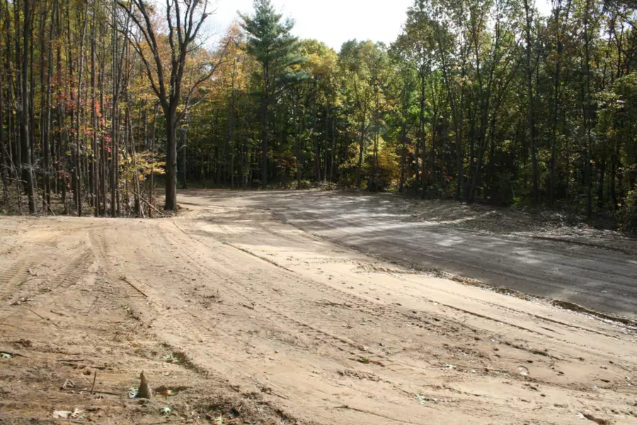 6 Pine Ridge Trail, Hamilton, MI 49419