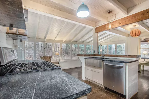 Grand Haven, MI 49417,24 Lovers Lane