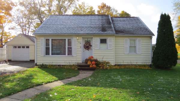 1026 W Allegan Street, Martin, MI 49070