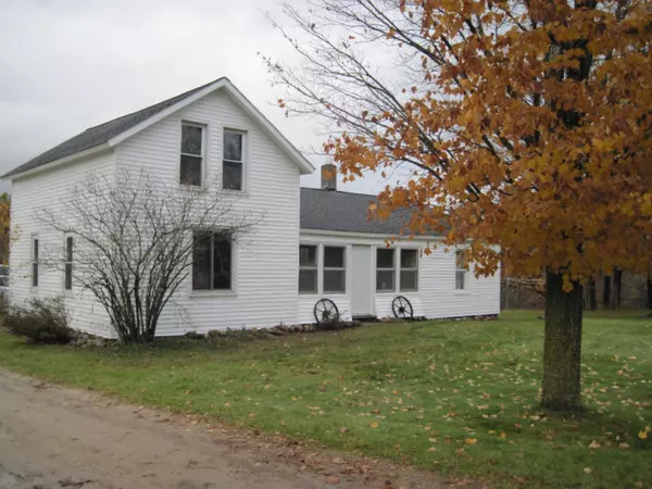 4409 W 1 Mile Road, White Cloud, MI 49349