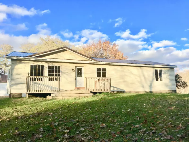 3311 E Sessions Road, Sheridan, MI 48884