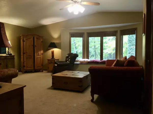 Holland, MI 49424,2376 Sunset Bluff Drive