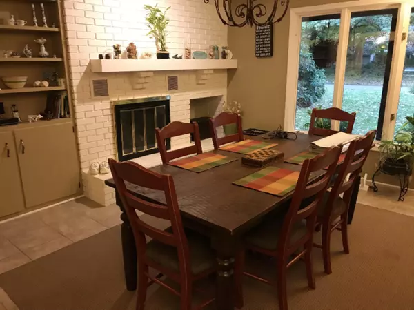 Holland, MI 49424,2376 Sunset Bluff Drive