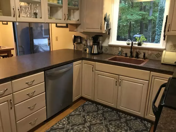 Holland, MI 49424,2376 Sunset Bluff Drive